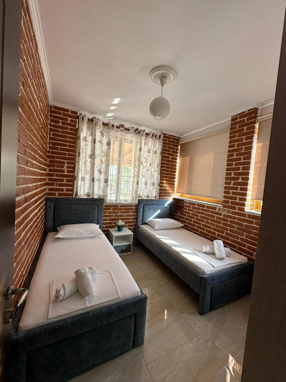 Villa Katalina كساميل الغرفة الصورة